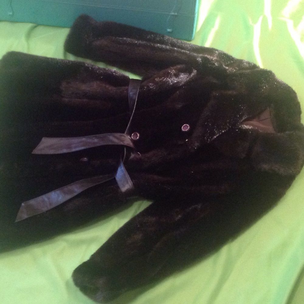 VINTAGE Dubrowsky & Joseph faux fur coat size 14?